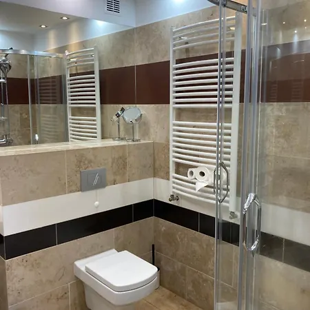 A4 Luxury Apartament *